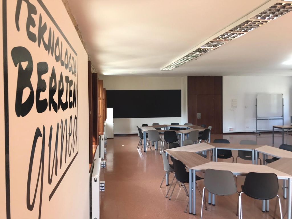 Teknologia Berrien Gunea: aula&nbsp;polivalente