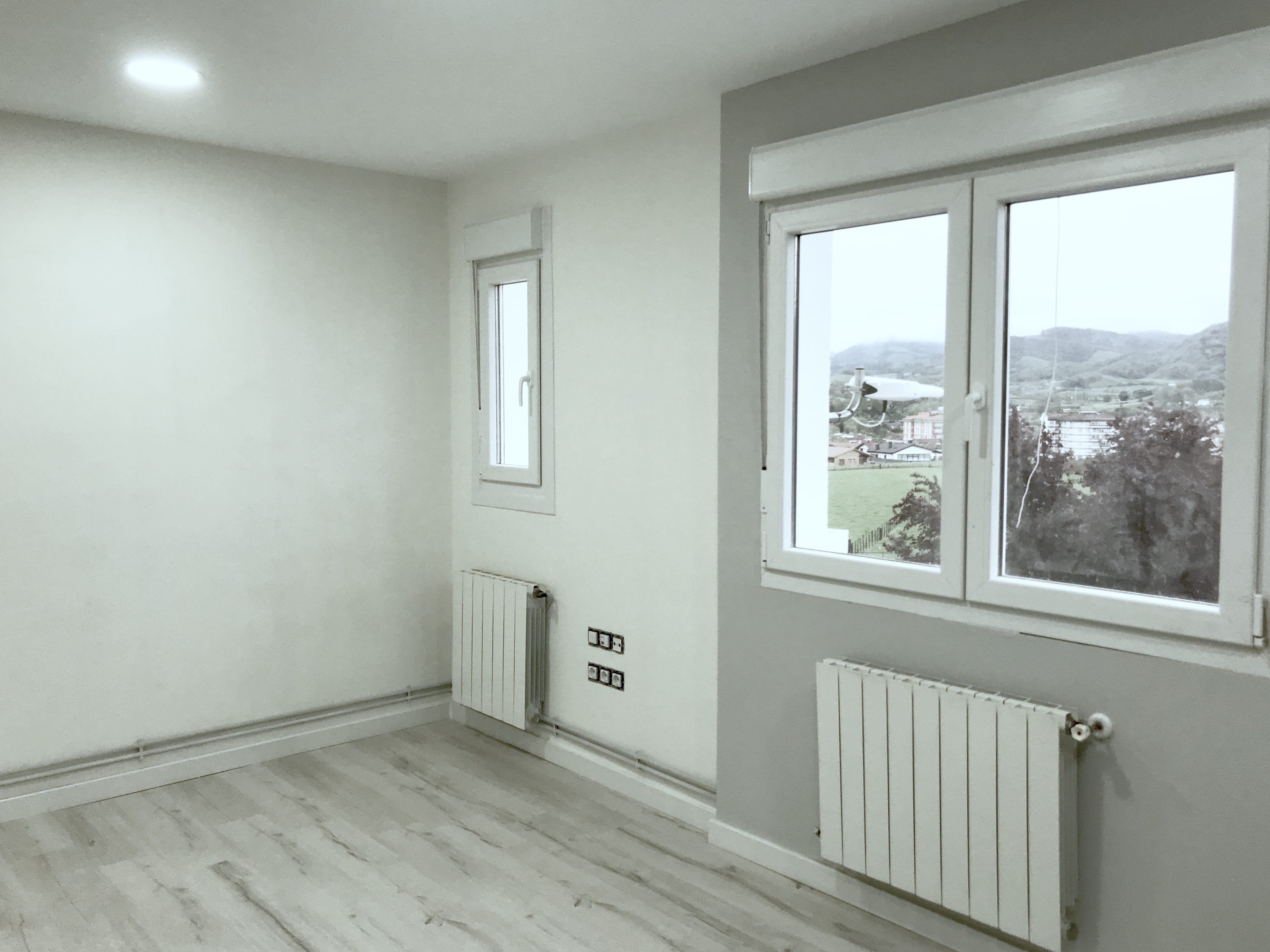 6FD48FF9-C56C-4045-BAC3-A2DC6FCF1DDD