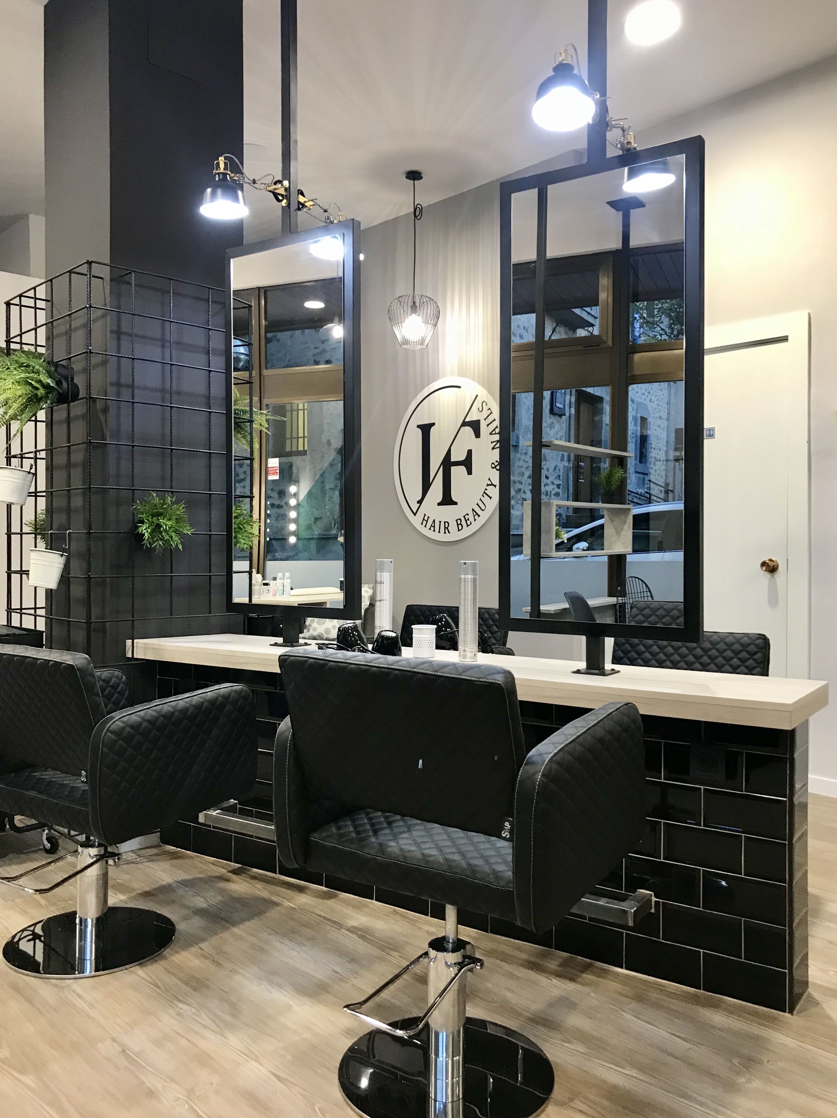 39345F0C-1DF4-4C8E-958D-990ADB6FC6FF