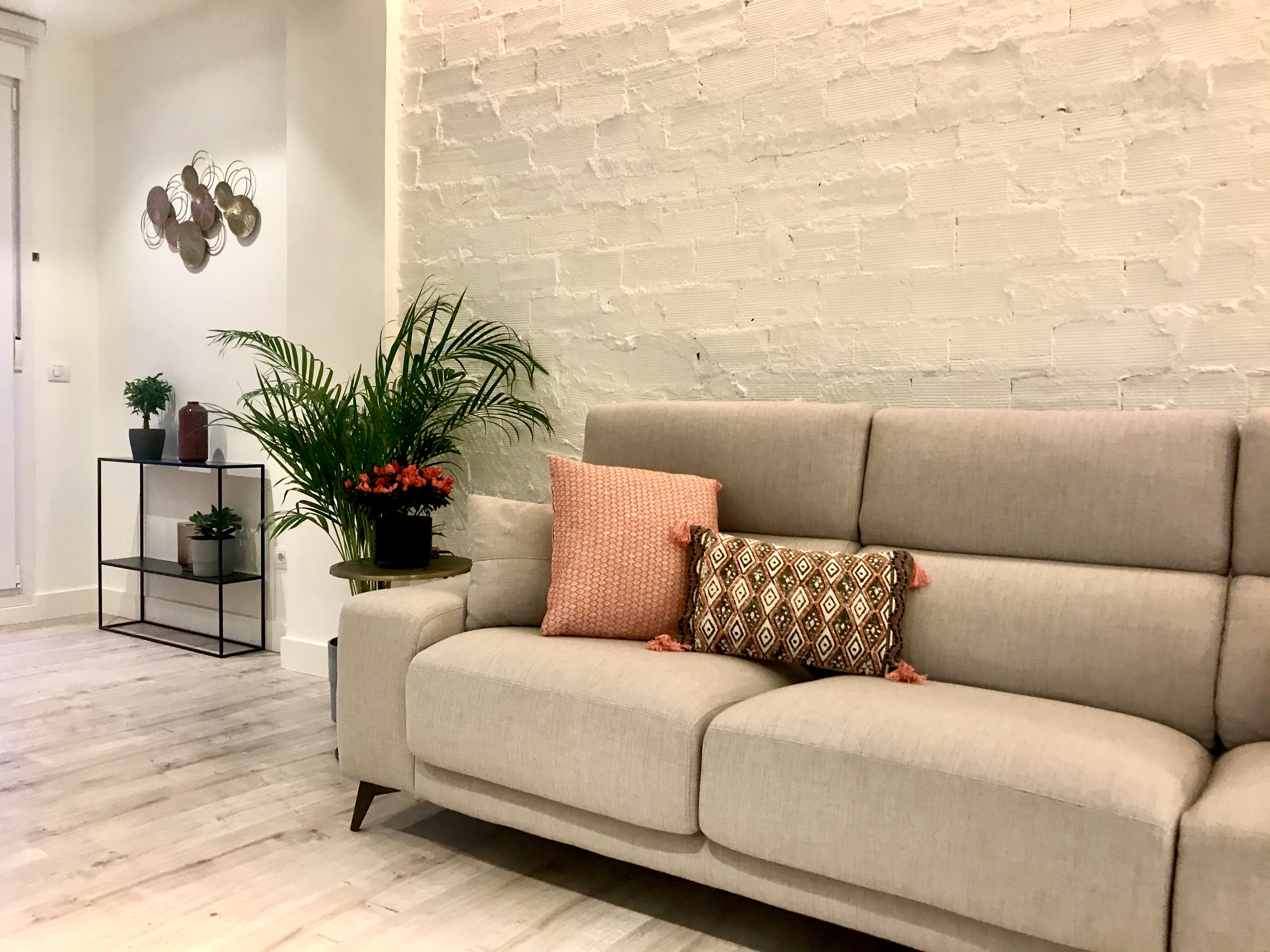 ED44116A-E2C2-45A0-8B6D-45D84A88BC8B