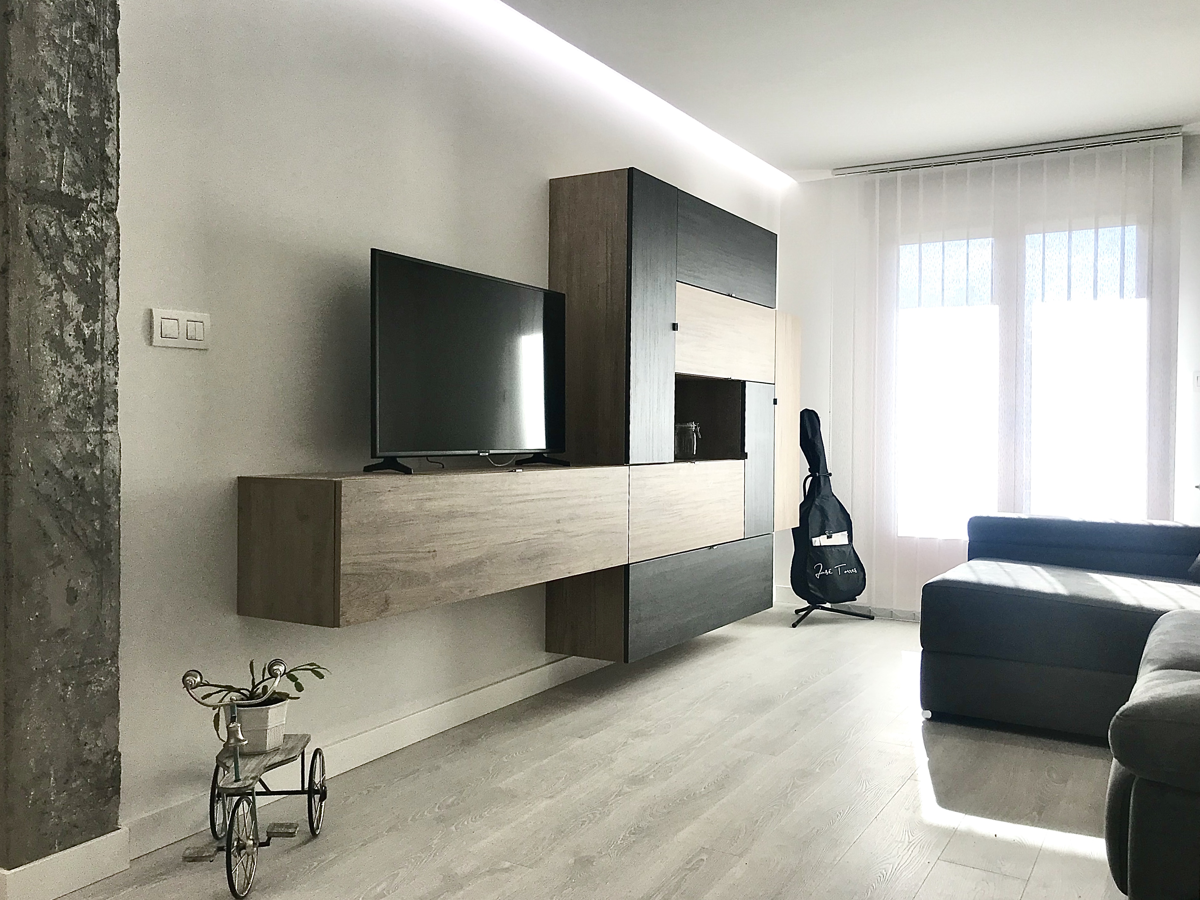 5C34804C-4ED3-4CB4-A74F-421501B59787